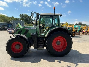 Trattore Agricolo <span class=keywords><strong>Fendt</strong></span> M704 Usato, 4WD, 110CV, Cabina Chiusa, Alta Qualità, per Lavori Pesanti in Campo - Product Image 1
