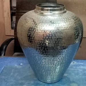 แจกันโลหะ matki ทำด้วยมืออะลูมิเนียมเหล็กสแตนเลสออกแบบพื้นผิวได้หลายแบบสำหรับตกแต่งสวนในบ้านขายส่ง - Product Image 2