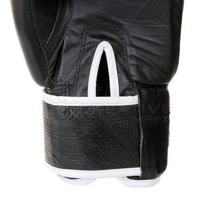 Guantes de boxeo de cuero directos de fábrica Ajuste cómodo con cierre de gancho y bucle Múltiples tamaños disponibles para la venta - Product Image 6