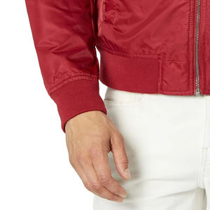 Chaqueta de Invierno Ligera al por Mayor para Hombre 2026 OEM Logotipo Personalizado Chaqueta Bomber de Lona Impermeable Roja de Alta Calidad - Product Image 5