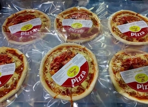 Bolsa de plástico al vacío de nailon personalizada de Vietnam Suppler, 3 lados sellados para embalaje de pizza congelada, bolsa de embalaje de alimentos de alta calidad - Product Image 6