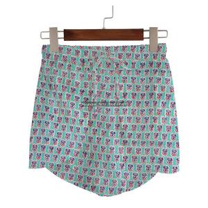 กางเกงขาสั้นกีฬาผู้หญิงทรงใหม่ทันสมัยทุกขนาดสำหรับฤดูร้อน คุณภาพสูง ระบายอากาศได้ดี สวมใส่สบาย พร้อมรับออกแบบโลโก้ตามสั่ง - Product Image 1