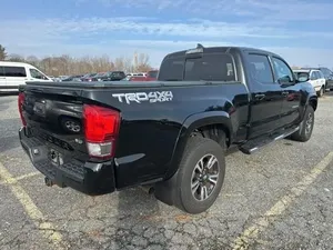 โตโยต้า ทาโคมา ทีอาร์ดี สปอร์ต ปี 2017 - Product Image 3