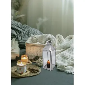 Mini lanternes vintage en métal doré avec logo personnalisable Bougeoirs décoratifs en verre pour Noël et la Saint-Valentin - Product Image 2