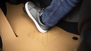 Alfombrillas de Coche KATA Vina, Material de PVC de Alta Calidad, Alfombrillas Personalizadas de la Serie Mini para Modelos de Coche Hyundai, Duraderas para Todo Tipo de Clima - Product Image 3