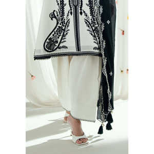 ชุดสูทผ้าลอนปักลาย 3 ชิ้นสำหรับผู้หญิง รุ่น DN-62032 พร้อมผ้าคลุมไหล่ปักลาย ประกอบด้วยเสื้อ กางเกงขายาว และผ้าคลุมไหล่ - Product Image 4