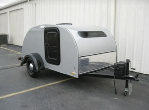 Lujo Mini Off-Road Travel Trailer Teardrop Camper para acampar al aire libre Mini Caravan Trailers para la venta. - Product Image 5