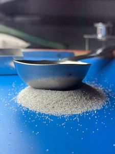 Polvo de diamante triturado natural Premium Malla 25-30-Abrasivos de dureza extrema de grado abrasivo industrial de alto rendimiento - Product Image 3