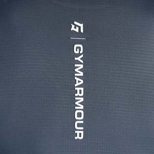 T-shirt tricoté gris foncé Cross Run, léger, style performance Dry-Fit pour l'exercice, teint uni avec impression sérigraphiée - Product Image 5