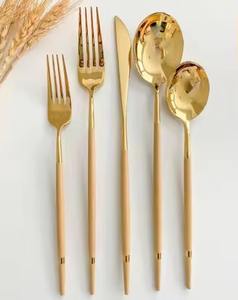 Elegante Juego de Cubiertos de Diseño para el Hogar, Cocinas Modernas y Restaurantes - Product Image 2