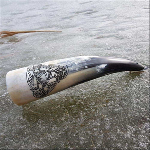 Cuerno para Beber de Animales Auténtico, Hecho a Mano y Pulido, Ecológico, Duradero, Elegante, Tamaño Personalizado, para Disfrutar de Bebidas, Único y Rústico - Product Image 1