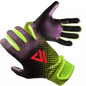 Gants professionnels de football gaélique (GAA) avec latex allemand, design léger et emblème du club - Product Image 5