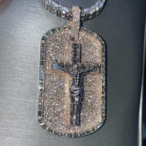 Colgante de eslabones cubanos de plata 925 de lujo, diseño personalizado de Hip Hop con diamante de moissanita y dinero helado para joyería de fiesta - Product Image 1