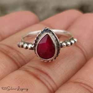 Anillo de declaración minimalista de Plata de Ley 925, Estrella tratada con calor de Coral Natural blanco, certificado por terceros, perfecto para San Valentín - Product Image 2