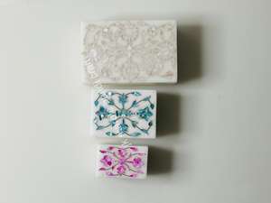 La mejor colección de joyeros de mármol hechos a mano de La India, caja de anillo con incrustaciones de diseño personalizado para almacenamiento de regalos, acabado pulido - Product Image 3