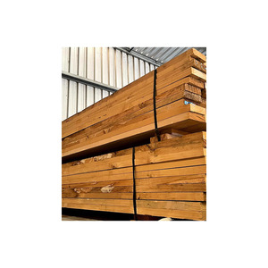 Puertas de madera de alta calidad disponibles a precios asequibles La madera de pino es perfecta para crear marcos de ventanas de madera - Product Image 3