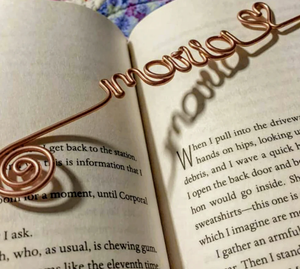 Marcapáginas de forma personalizada, colección de libros más elegante, marcapáginas acabado en oro rosa de Metal con estilo de lectura - Product Image 3