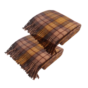 Couverture authentique Buchanan en laine naturelle Couverture confortable, chaude et élégante au design tartan traditionnel - Product Image 4
