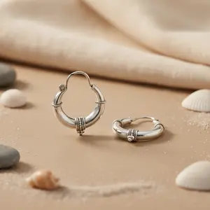 Boucles d'oreilles clous en or rose plaqué diamant pour femmes, tendance pour un usage quotidien - Product Image 2