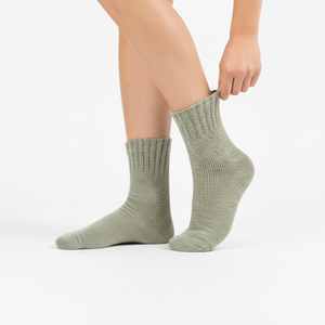 Chaussettes d'hiver thermiques pour hommes en laine, style vintage, douces, en coton épais, pour la maison, le bureau, l'école, la randonnée, cadeaux de Noël idéaux - Product Image 6