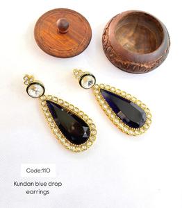 Proveedor indio Auténtico indio Kundan Pendientes Perla tachonada Jhumkas con Meenakari Perfecto para bodas y fiestas - Product Image 4