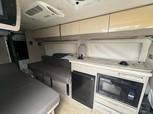 รถตู้ RAM PR-OM-AS-TER ปี 2021 รุ่น 35-00 หลังคาสูง หน้าต่างแบบวินโดว์ เครื่องยนต์ V6 เกียร์อัตโนมัติ - Product Image 2