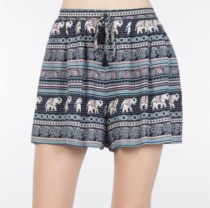 Short en coton 100% de haute qualité pour femmes Logo imprimé personnalisé Longueur courte respirante avec short à motif chaud de style dernier cri - Product Image 5
