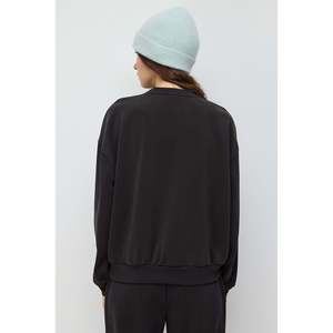 Sudadera Básica de Tacto Suave en Tela Turca - Product Image 4