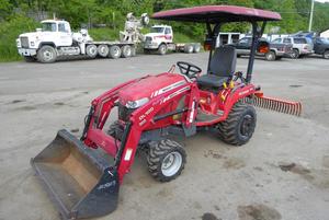 Tracteur agricole compact 4x4/4x2 Massey Ferguson GC2400 à faible bruit, 18 CV, moteur diesel, haute sécurité, modèle 5 - Product Image 2