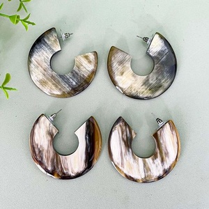 Affordable Price <b>Top</b> Quality Latest Design Buffalo Horn Earing Women New Fashion Jewelry Earing for Bulk Buyers - Product Image 6
