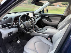 Toyota Highlander XLE d'occasion 2021 - Product Image 2