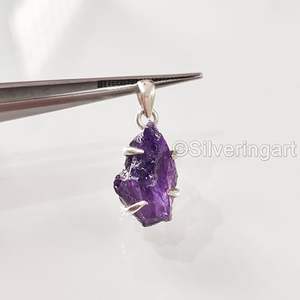 Colgante de Plata de Ley 925 con Amatista Natural en Bruto, Piedra de Nacimiento de Febrero, Regalo de Navidad, Joyería Hecha a Mano - Product Image 2