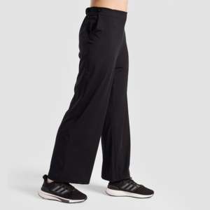 Pantalon évasé décontracté Prism à jambes larges, respirant, noir, en tissu mélangé, tailles XS à XL, avec logo décoratif - Product Image 5
