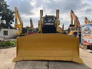 Bulldozer D 8R Premium de Alta Potencia, Motor de 365 HP, Cuchilla de 7.6 m³, Pocas Horas de Trabajo, Listo para Usar - Product Image 4