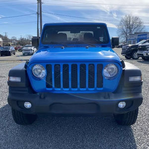 รถจี๊ป แกลดิเอเตอร์ สปอร์ต ครูว์แค็บ ปี 2021 ขับเคลื่อน 4 ล้อ เกียร์อัตโนมัติ เบาะหนัง ไฟหน้า LED จอสัมผัส ขาย - Product Image 1