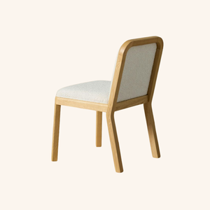 Silla de Comedor Hana Tapizada en Madera Maciza, Diseño Moderno y Minimalista para Comedor, Cocina y Restaurante - Product Image 3