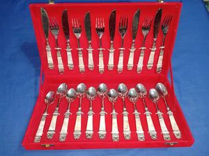 ชุดมีดหั่นเนยชีสทำจากสแตนเลสมีด้ามจับโลหะทองเหลืองชุดเครื่องใช้บนโต๊ะอาหารชุดเครื่องใช้ในร้านอาหารทำด้วยมือ - Product Image 2