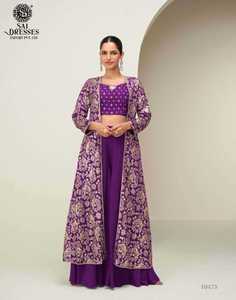 ชุดเสื้อคลุมผ้าไหมยาวคลุมเท้าสำหรับผู้หญิงจาก Neeta Creation ดีไซน์หรูหรา สีสันสดใสสำหรับงานเฉลิมฉลอง พร้อมลายปักทองที่ประณีต ชุดซัลวาร์ คามีซเนื้อผ้าไหม - Product Image 1