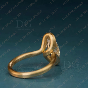 Anillo de Compromiso y Matrimonio de Plata 925 para Mujer, Moissanita de 4.0 CT, Engaste de Media Montura Hecho a Mano, Corte Ovalado, Estilo Étnico, Perfecto para Aniversario - Product Image 2