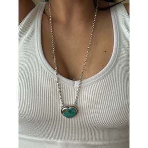 Collier en or rose plaqué rhodium avec cœur en diamant, style vintage tendance - Product Image 2