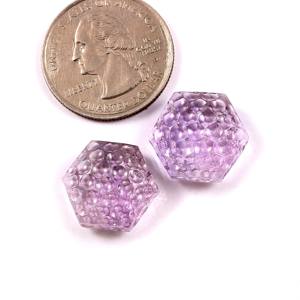 Fait à la main de la meilleure taille naturelle ovale coupe améthyste pierre précieuse miel peigne pierre sculptée belle forme personnalisée pour l'utilisation de bijoux - Product Image 1