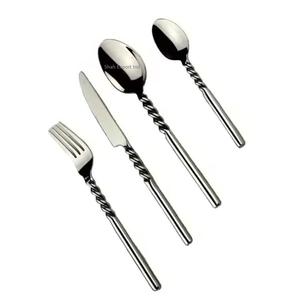 Ensemble de couverts en métal plaqué argent à poignée torsadée pour la maison et les fêtes de mariage - Product Image 1