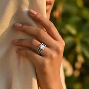 Anillo de Compromiso de Plata 925 con Circonita Cúbica para Mujer, Diseño Geométrico, Estilo Romántico, Acabado en Platino y Rodio, para Promesas y Regalos - Product Image 1