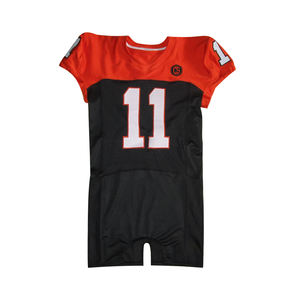 Camiseta de fútbol de moda de poliéster de malla naranja negra personalizada para clubes y equipos uniformes de fútbol americano fabricados en Pakistán - Product Image 1