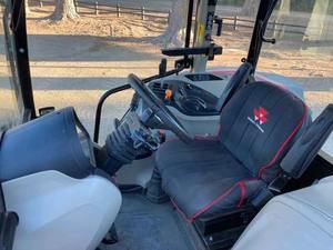 Tractor agrícola H&S nuevo de 120HP, diésel, 4x4, con cargador frontal y retroexcavadora hidráulica, tracción en las cuatro ruedas para agricultura. - Product Image 4