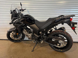 มอเตอร์ไซค์ใหม่ V-Strom 650 Adventures ปี 2026 พร้อมจำหน่ายแล้ว - Product Image 2