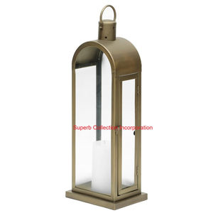 Lanterne à bougie créative en métal blanc fabriquée à la main pour la décoration intérieure élégante et l'éclairage extérieur avec poignée dorée pour les mariages et les événements - Product Image 5