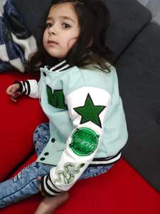 Obtenga sus parches bordados de chenilla personalizados Letterman Varsity Jacket Transpirable Tallas grandes Mangas de cuero Varsity Jacket - Product Image 5