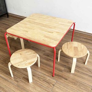 Table carrée de maternelle au design scandinave et ensemble de 4 chaises en bois KGD027 pour l'étude scolaire avec pieds en fer - Product Image 4