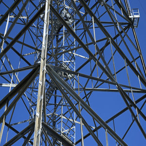 Tour de ligne de transmission 220KV en acier galvanisé, solution de distribution d'énergie, <span class=keywords><strong>achat</strong></span> en gros, fabricant - Product Image 3